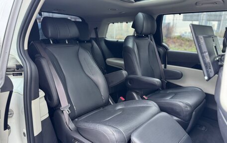 KIA Carnival, 2021 год, 4 200 000 рублей, 10 фотография