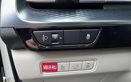 KIA Carnival, 2021 год, 4 200 000 рублей, 24 фотография