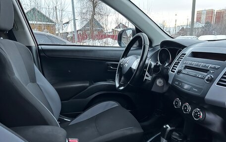 Mitsubishi Outlander III рестайлинг 3, 2012 год, 999 000 рублей, 10 фотография