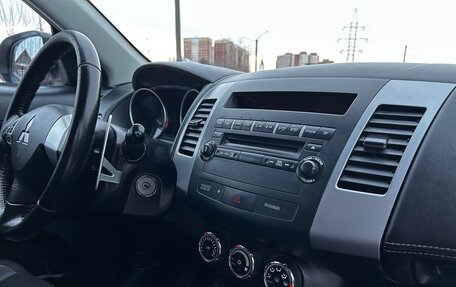 Mitsubishi Outlander III рестайлинг 3, 2012 год, 999 000 рублей, 11 фотография