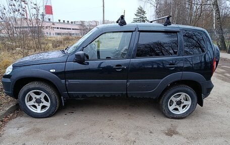Chevrolet Niva I рестайлинг, 2018 год, 750 000 рублей, 2 фотография