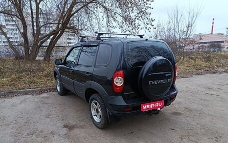 Chevrolet Niva I рестайлинг, 2018 год, 750 000 рублей, 4 фотография