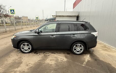 Mitsubishi Outlander III рестайлинг 3, 2013 год, 1 149 999 рублей, 6 фотография
