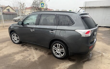 Mitsubishi Outlander III рестайлинг 3, 2013 год, 1 149 999 рублей, 7 фотография