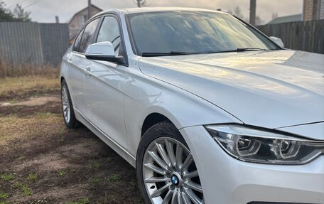 BMW 3 серия, 2017 год, 1 700 000 рублей, 3 фотография