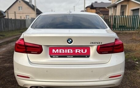 BMW 3 серия, 2017 год, 1 700 000 рублей, 4 фотография