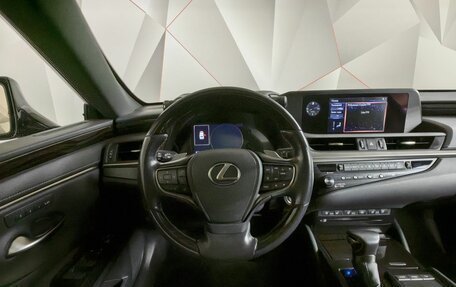 Lexus ES VII, 2019 год, 3 800 000 рублей, 16 фотография