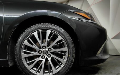 Lexus ES VII, 2019 год, 3 800 000 рублей, 18 фотография