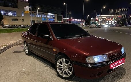 Nissan Primera II рестайлинг, 1994 год, 199 000 рублей, 24 фотография