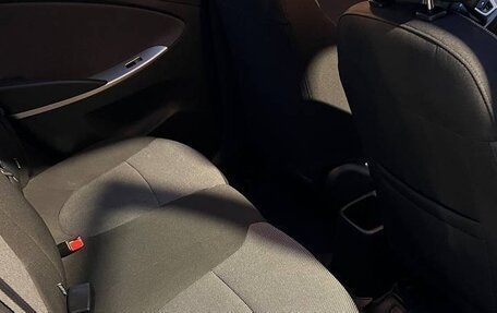 Hyundai Solaris II рестайлинг, 2011 год, 850 000 рублей, 6 фотография