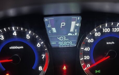 Hyundai Solaris II рестайлинг, 2011 год, 850 000 рублей, 9 фотография