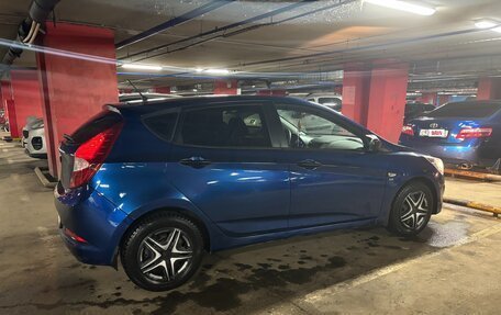 Hyundai Solaris II рестайлинг, 2015 год, 860 000 рублей, 2 фотография