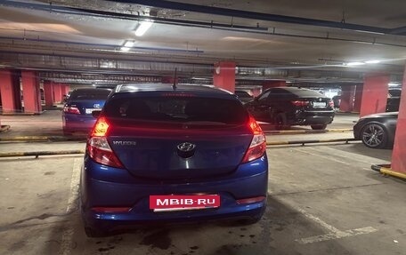 Hyundai Solaris II рестайлинг, 2015 год, 860 000 рублей, 3 фотография