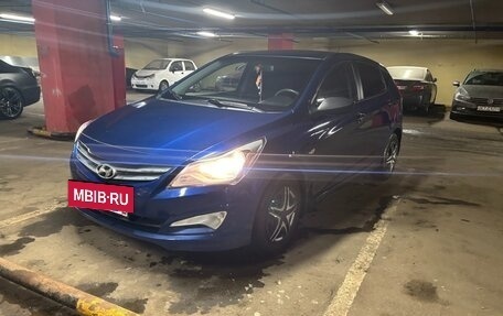 Hyundai Solaris II рестайлинг, 2015 год, 860 000 рублей, 4 фотография