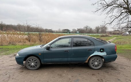 Mitsubishi Carisma I, 1998 год, 235 000 рублей, 3 фотография