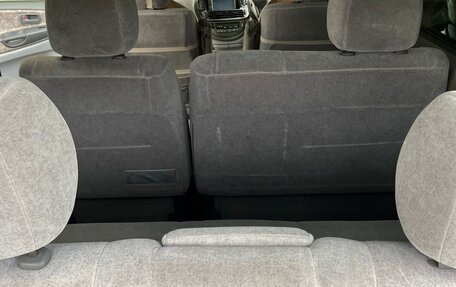 Toyota Estima III рестайлинг -2, 2002 год, 850 000 рублей, 22 фотография