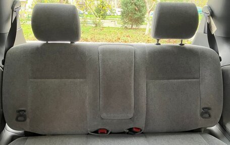 Toyota Estima III рестайлинг -2, 2002 год, 850 000 рублей, 23 фотография