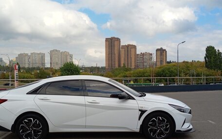 Hyundai Elantra, 2021 год, 2 220 000 рублей, 3 фотография