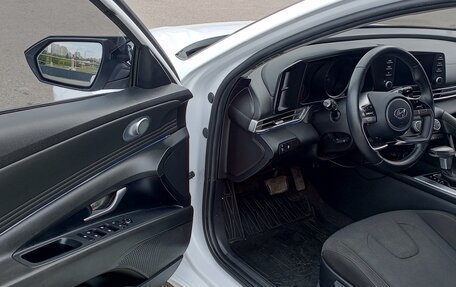 Hyundai Elantra, 2021 год, 2 220 000 рублей, 9 фотография