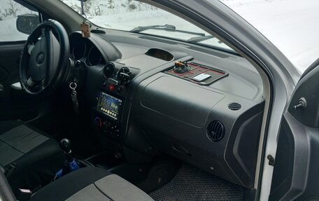 Chevrolet Aveo III, 2005 год, 350 000 рублей, 3 фотография