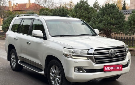 Toyota Land Cruiser 200, 2016 год, 4 590 000 рублей, 2 фотография