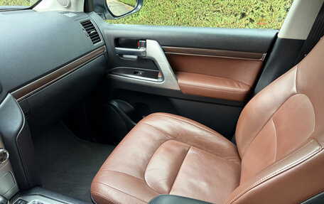 Toyota Land Cruiser 200, 2016 год, 4 590 000 рублей, 16 фотография