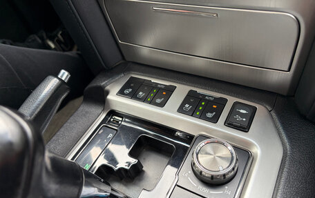 Toyota Land Cruiser 200, 2016 год, 4 590 000 рублей, 15 фотография