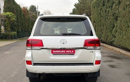 Toyota Land Cruiser 200, 2016 год, 4 590 000 рублей, 8 фотография