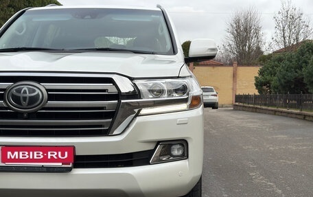 Toyota Land Cruiser 200, 2016 год, 4 590 000 рублей, 22 фотография