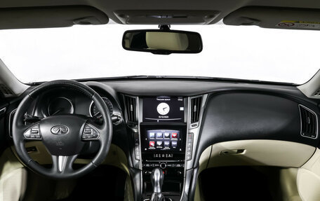 Infiniti Q50 I рестайлинг, 2015 год, 2 039 000 рублей, 17 фотография