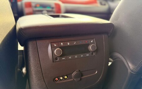 Chevrolet Tahoe III, 2012 год, 1 810 000 рублей, 20 фотография