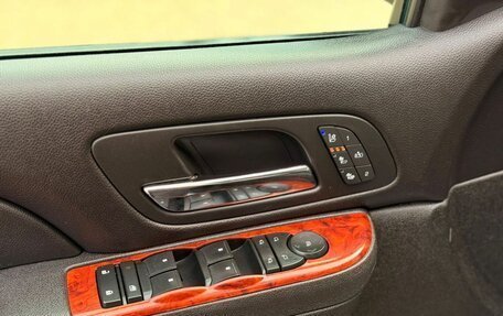 Chevrolet Tahoe III, 2012 год, 1 810 000 рублей, 21 фотография