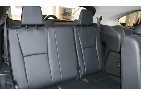 Toyota Highlander, 2025 год, 6 150 000 рублей, 13 фотография