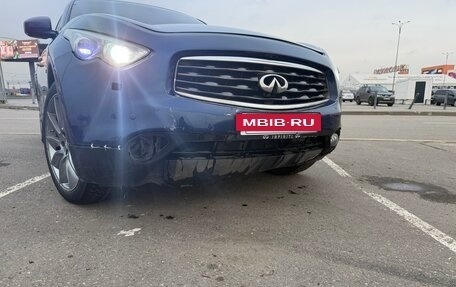 Infiniti QX70, 2014 год, 2 200 000 рублей, 2 фотография
