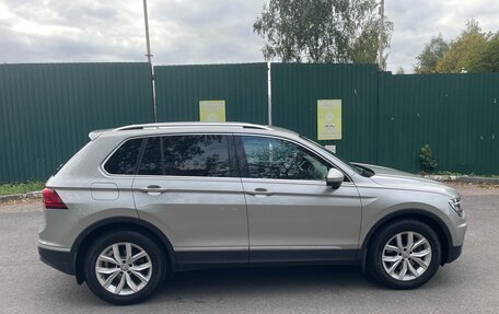Volkswagen Tiguan II, 2018 год, 2 390 000 рублей, 5 фотография