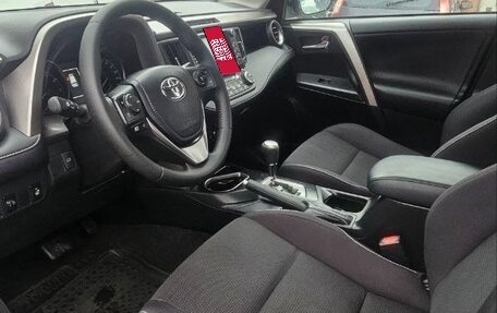 Toyota RAV4, 2017 год, 2 200 000 рублей, 3 фотография