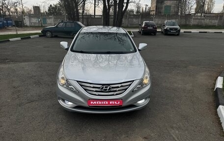 Hyundai Sonata VI, 2011 год, 1 000 000 рублей, 1 фотография