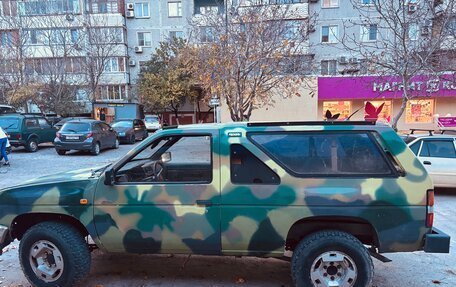 Nissan Terrano II рестайлинг, 1991 год, 350 000 рублей, 3 фотография