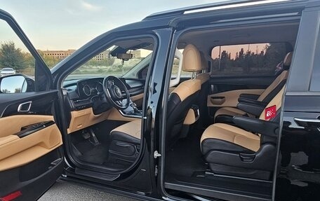 KIA Carnival, 2020 год, 4 000 000 рублей, 11 фотография