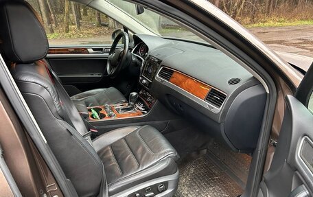 Volkswagen Touareg III, 2012 год, 1 990 000 рублей, 7 фотография