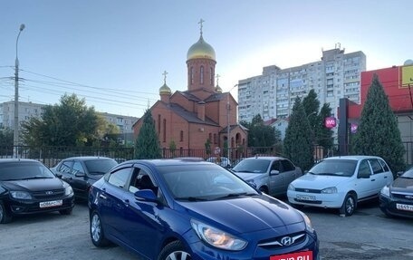 Hyundai Solaris II рестайлинг, 2011 год, 740 000 рублей, 3 фотография