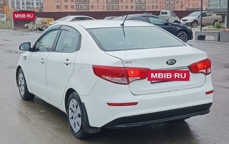 KIA Rio III рестайлинг, 2016 год, 700 000 рублей, 5 фотография
