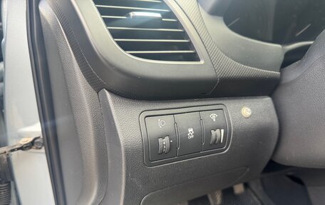 Hyundai Solaris II рестайлинг, 2011 год, 795 000 рублей, 8 фотография