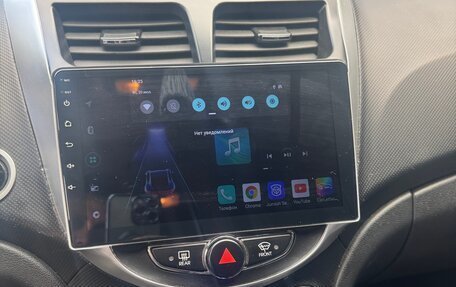 Hyundai Solaris II рестайлинг, 2011 год, 795 000 рублей, 10 фотография