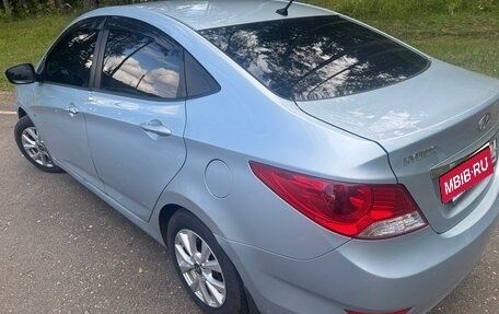 Hyundai Solaris II рестайлинг, 2011 год, 795 000 рублей, 2 фотография