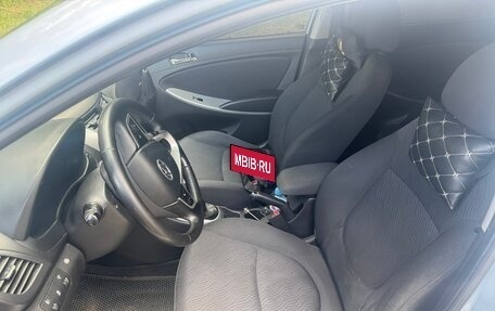 Hyundai Solaris II рестайлинг, 2011 год, 795 000 рублей, 13 фотография