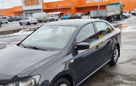 Volkswagen Polo VI (EU Market), 2013 год, 680 000 рублей, 2 фотография