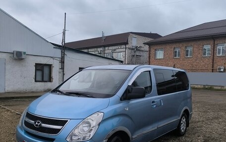 Hyundai Grand Starex Grand Starex I рестайлинг 2, 2010 год, 1 450 000 рублей, 1 фотография