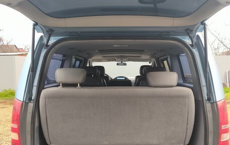 Hyundai Grand Starex Grand Starex I рестайлинг 2, 2010 год, 1 450 000 рублей, 14 фотография