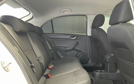 Skoda Rapid I, 2015 год, 997 000 рублей, 18 фотография